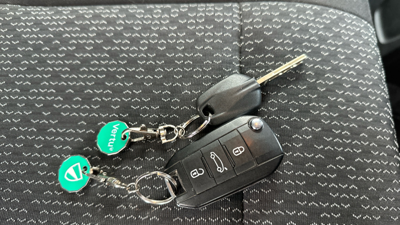 Vauxhall Crossland 1.2 Design 5dr Petrol Hatchback